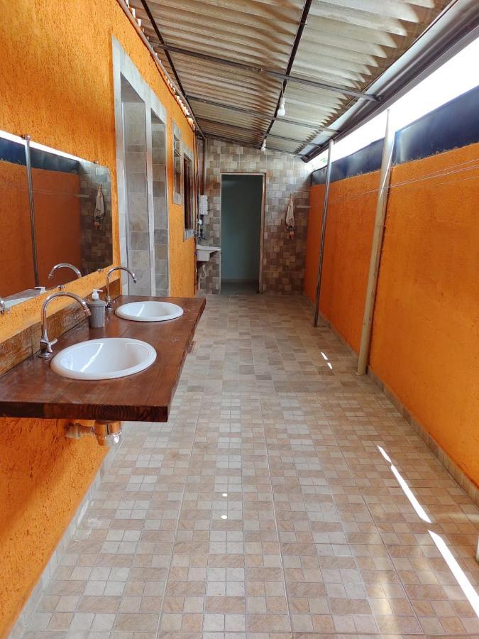 Chacara Bella Vida Com Piscina Churrasqueira Salao De Festas Fogao A Lenha Quadra Aracariguama Exterior photo