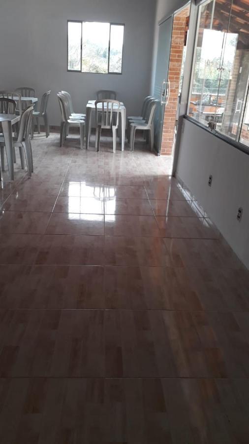 Chacara Bella Vida Com Piscina Churrasqueira Salao De Festas Fogao A Lenha Quadra Aracariguama Exterior photo